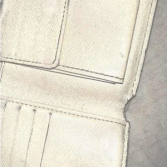 Louis vuttion azul damier wallet - Picture 2 of 3